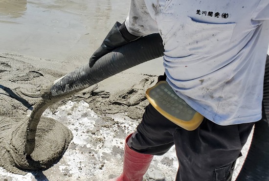 コンクリート圧送の荒川開発有限会社