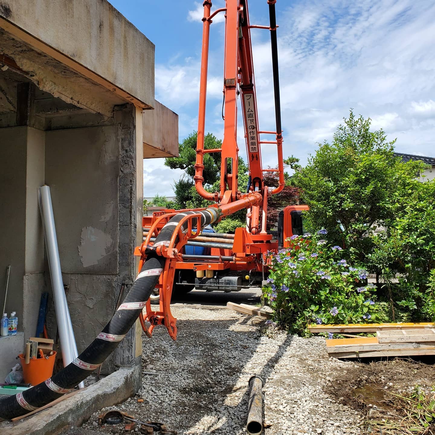 お疲れ様です今週も無事に作業終了しました️ありがとうございました良い週末をお過ごし下さい️